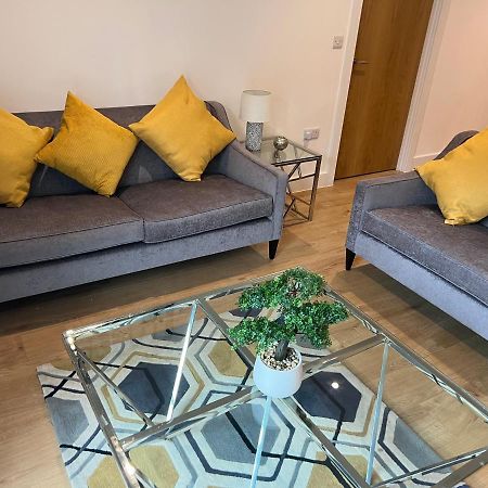 Lovely 2 Bed Apartment In Leeds Centre מראה חיצוני תמונה