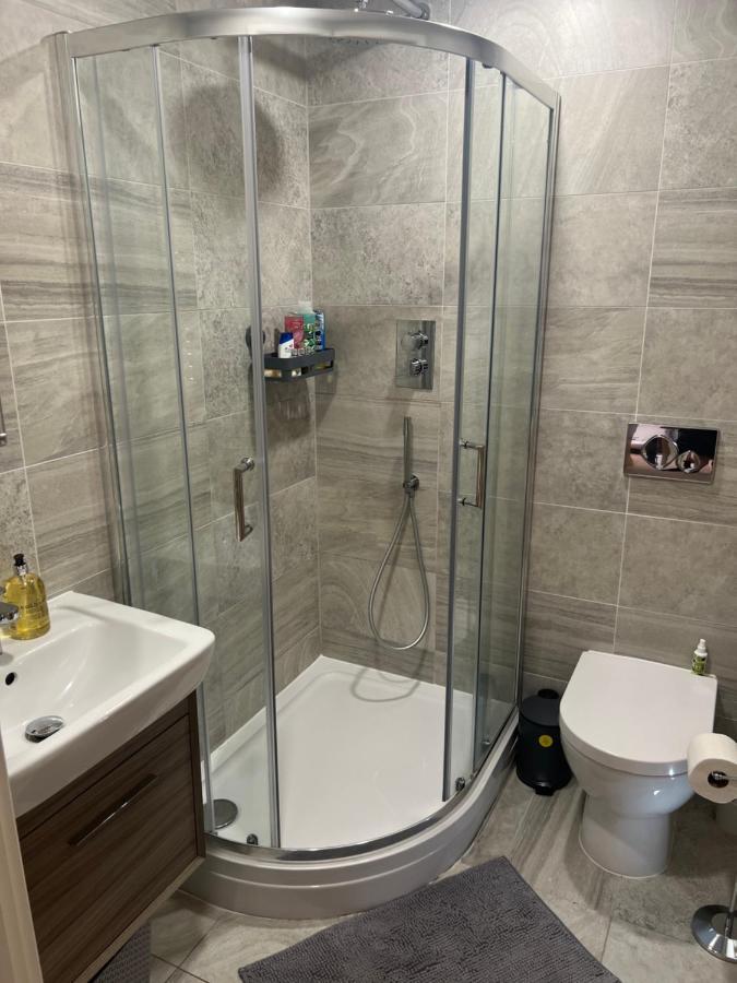 Lovely 2 Bed Apartment In Leeds Centre מראה חיצוני תמונה