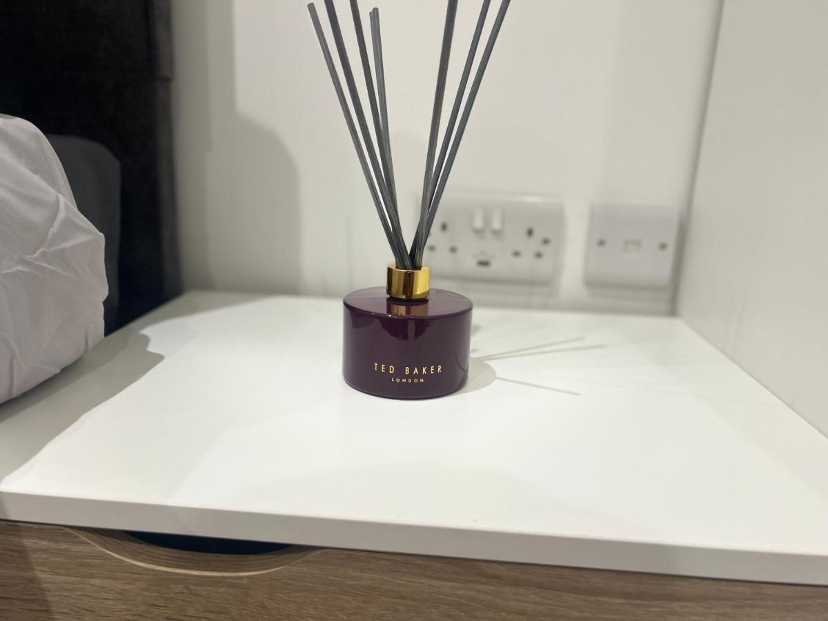 Lovely 2 Bed Apartment In Leeds Centre מראה חיצוני תמונה